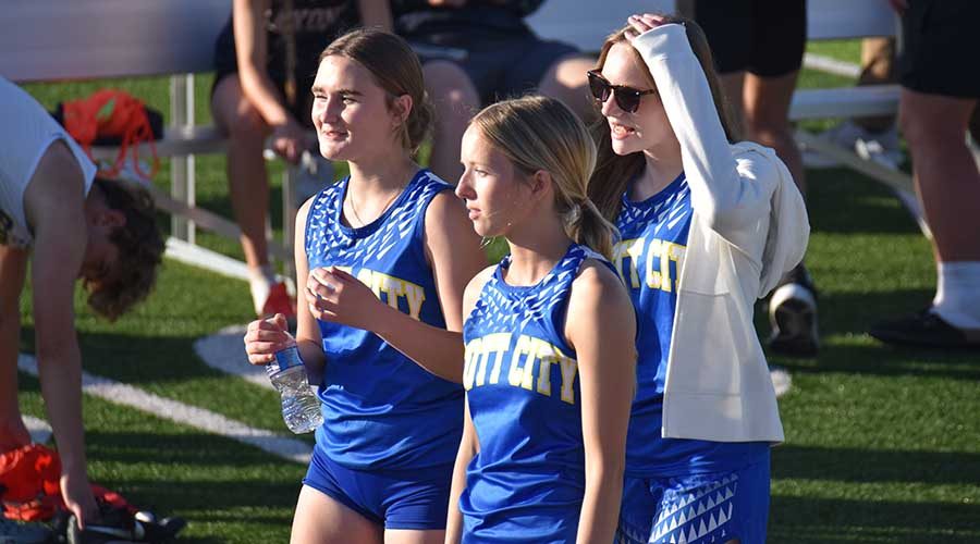 High School Track Photo 25-26